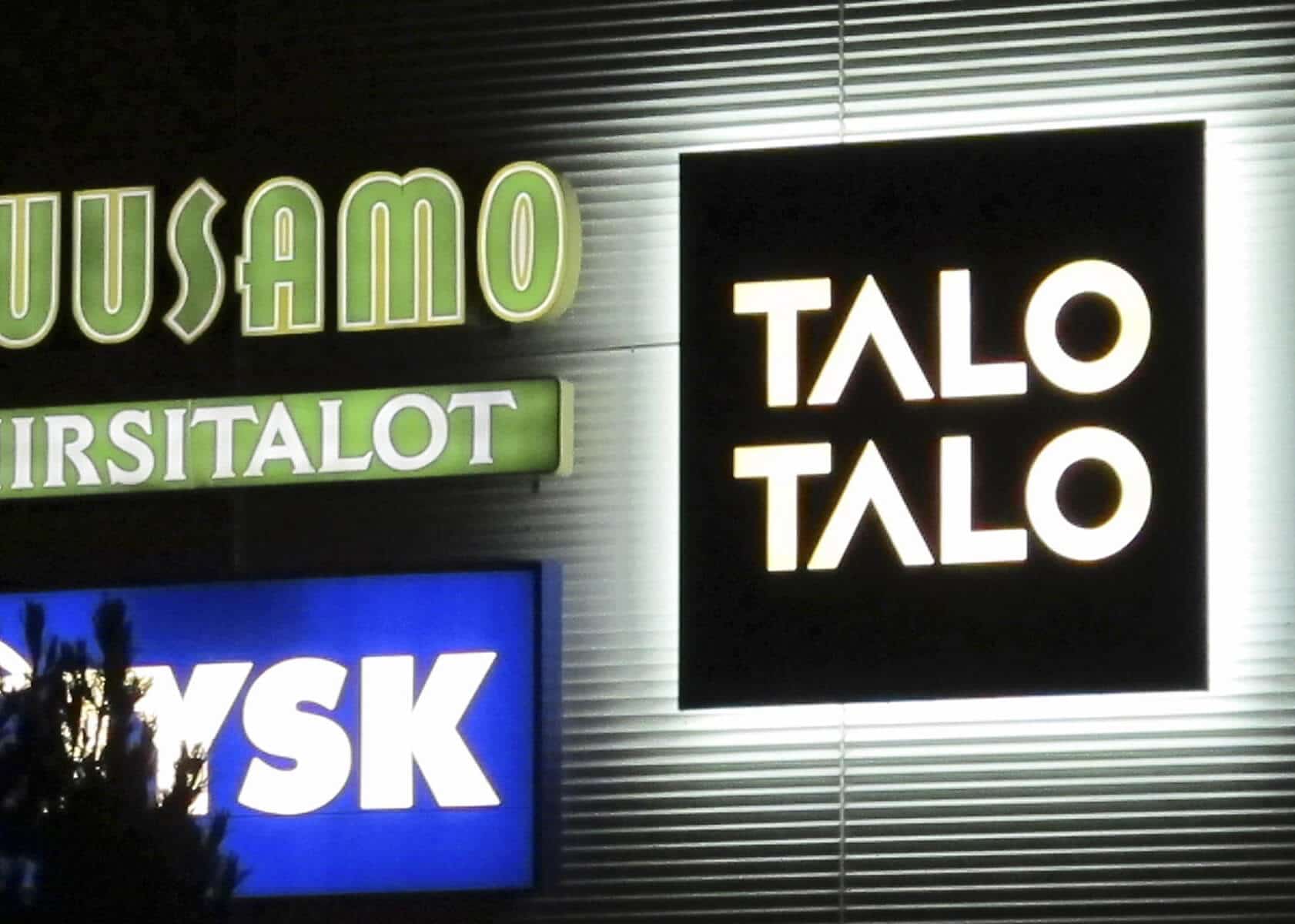 Kauppakeskuksen valomainos
